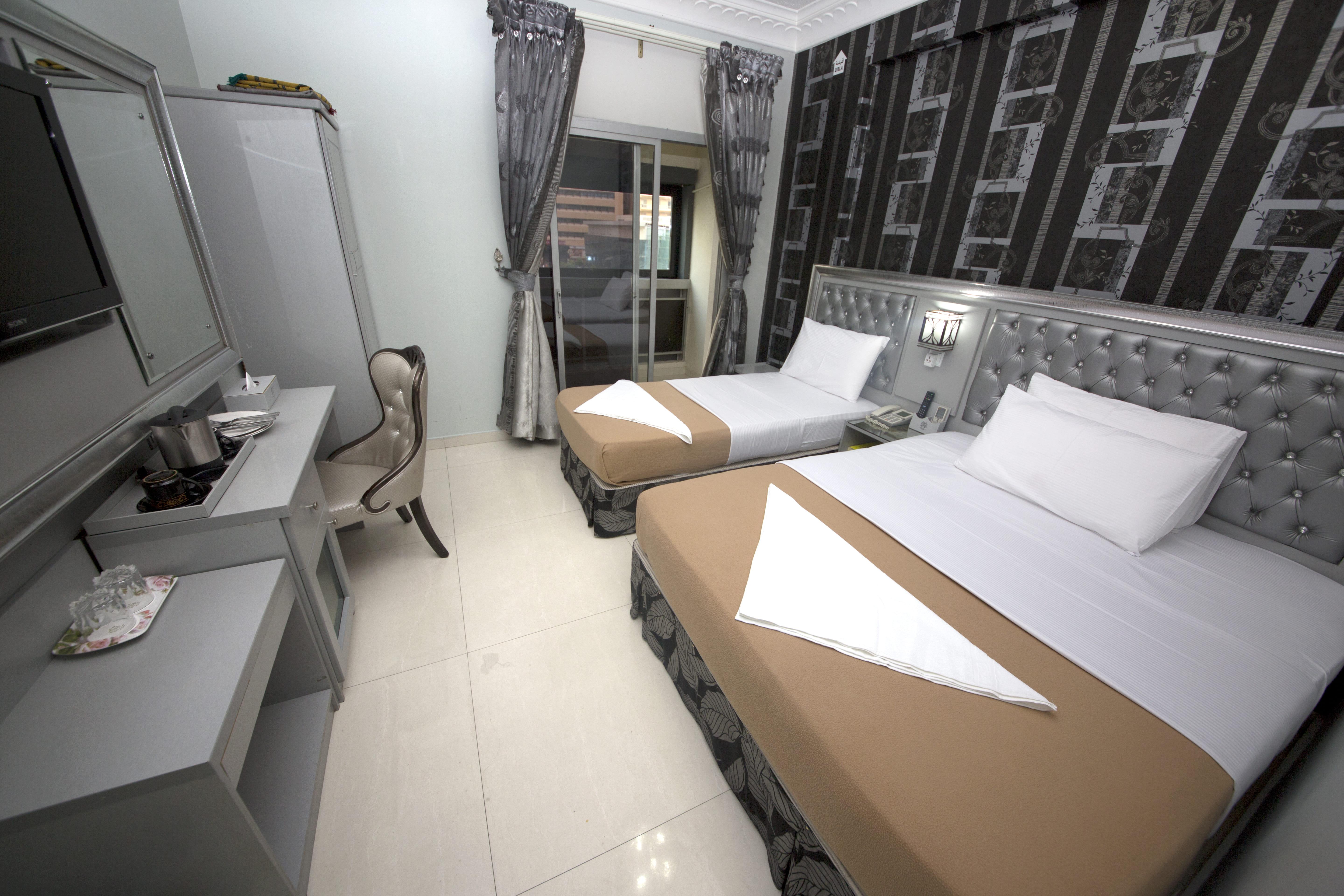 White Fort Hotel Дубай Екстериор снимка