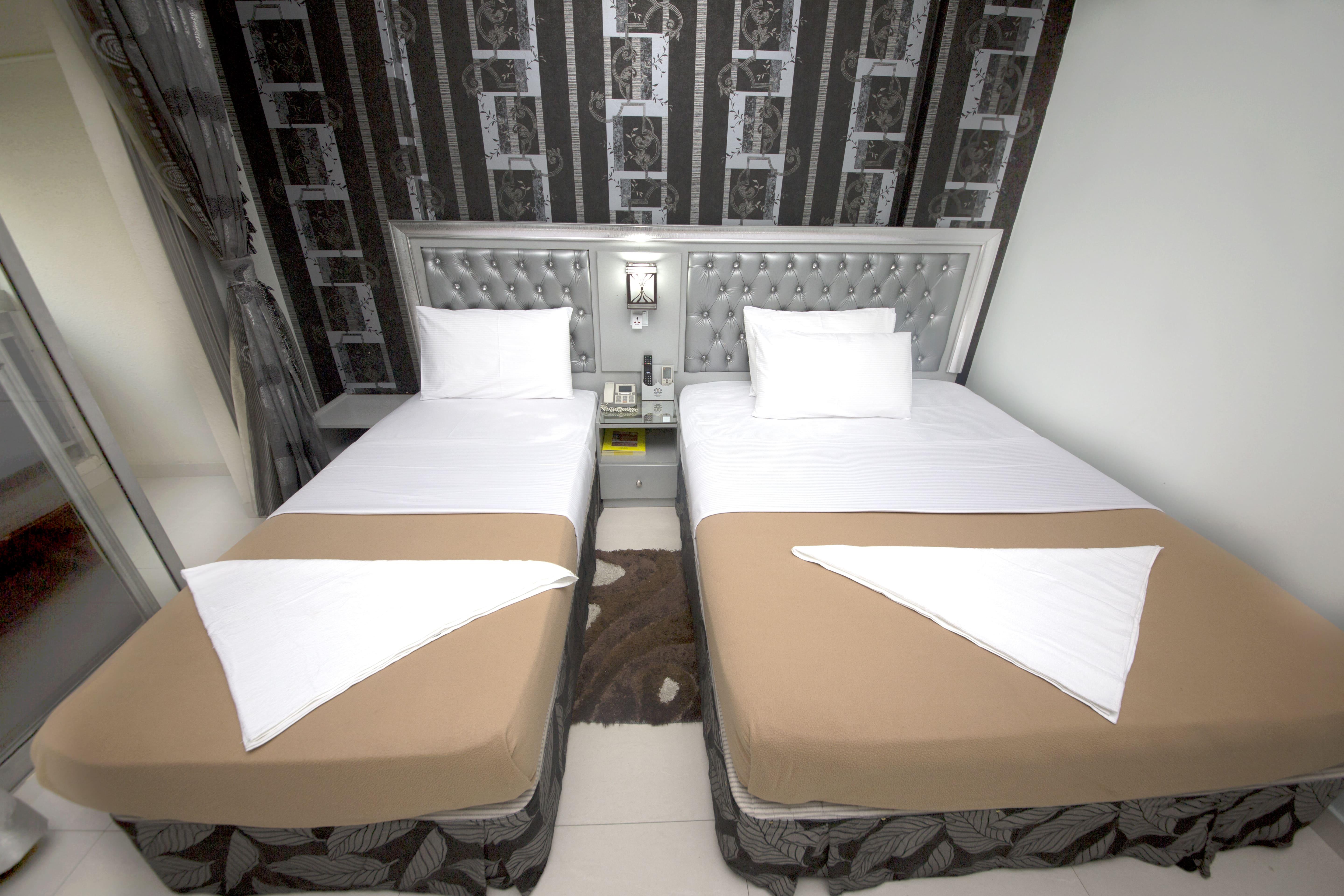 White Fort Hotel Дубай Екстериор снимка