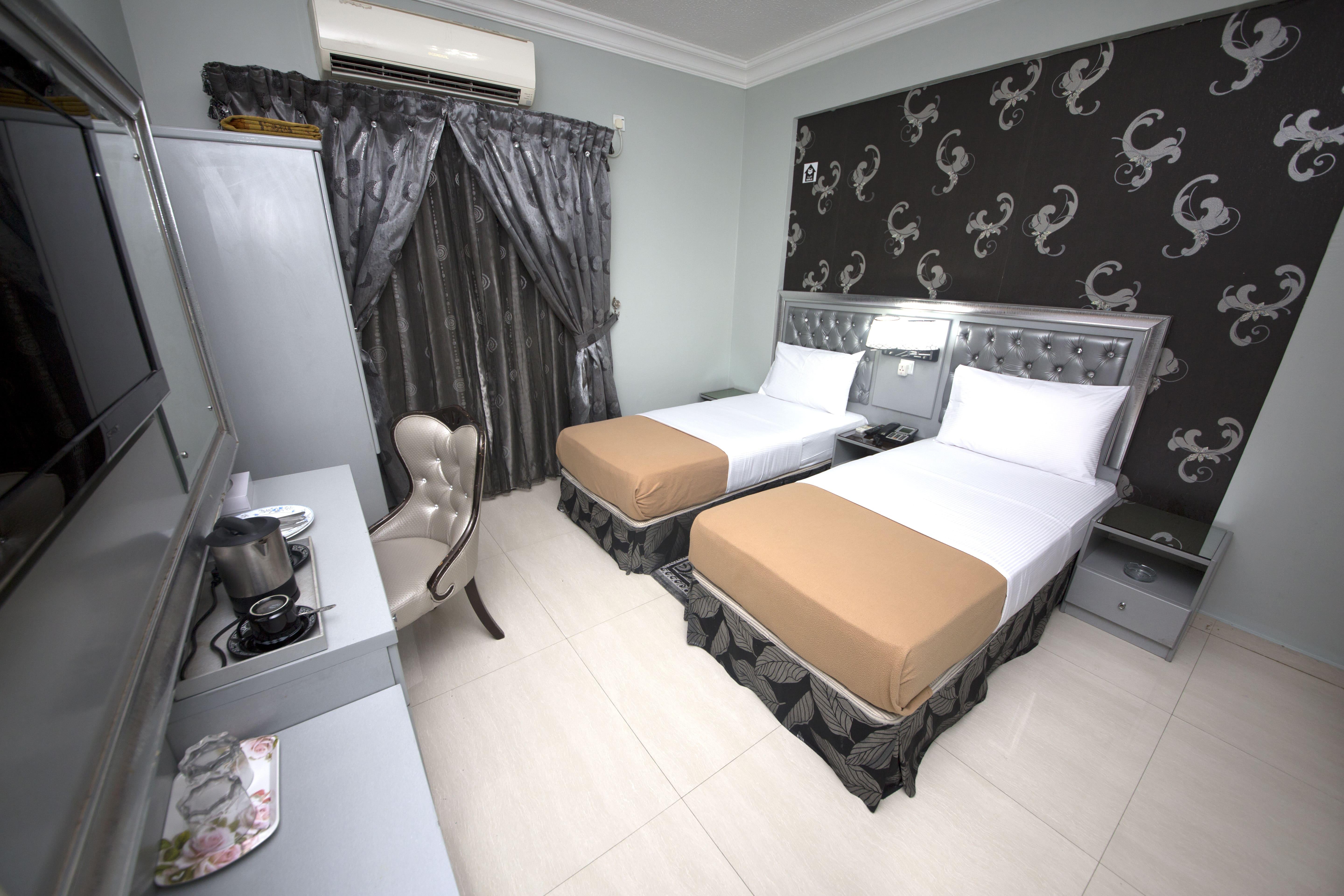 White Fort Hotel Дубай Екстериор снимка