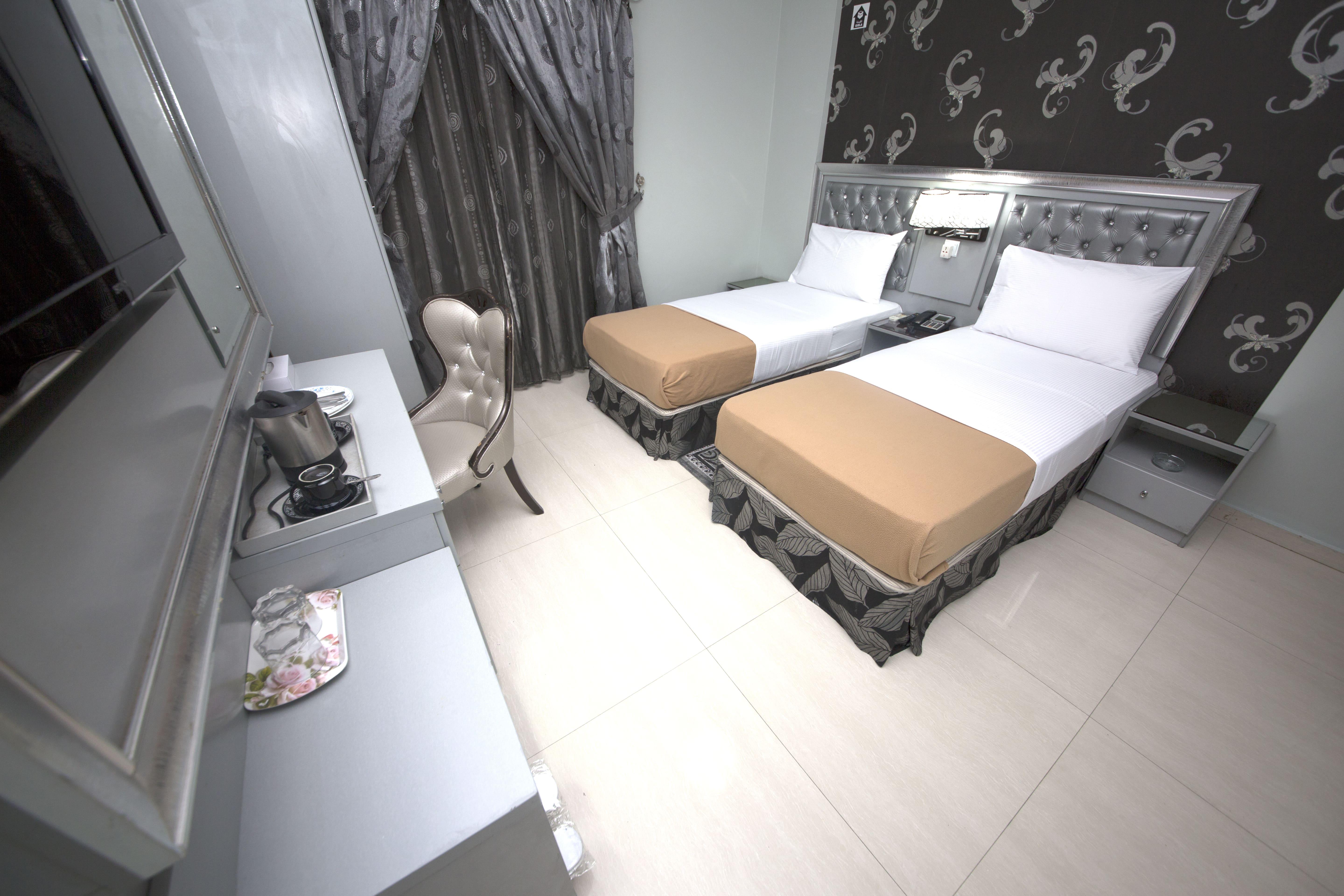 White Fort Hotel Дубай Екстериор снимка
